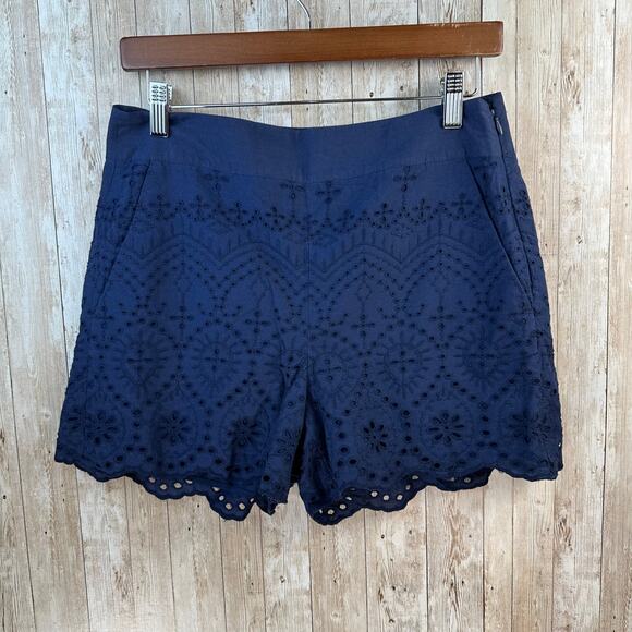 Loft Outlet Eyelet Lacew Shorts Womens Size 2 Navy Blue Scalloped Beachy Boho‎ - Picture 2 of 8